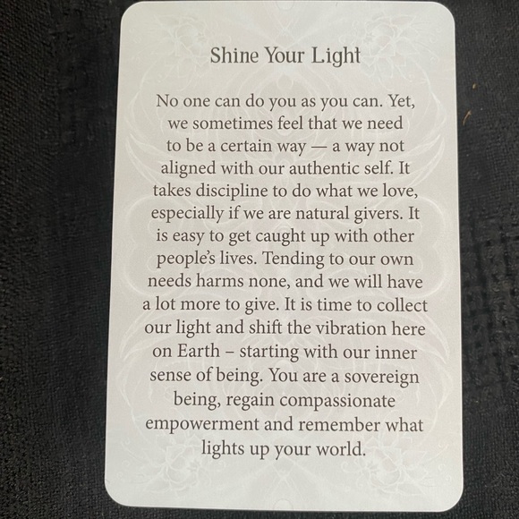 Beyond Lemuria Oracle Card Deck by Izzy Ivy. Pocket Edition. Like New! - Picture 10 of 10